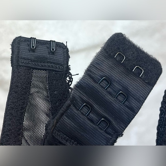 Adore Me (NWT) 32 C black lace floral bra - clothes - Picture 14 of 17